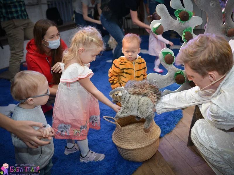 Новогодние елки для малышей в Москве 2022